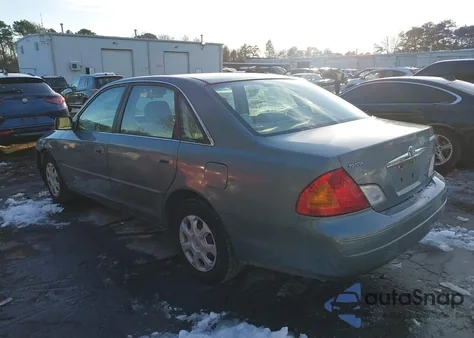 2002 Toyota Avalon Xl z USA, uszkodzony, nr VIN 4T1BF28B82U202603
